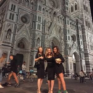 Meet your Posher, Dee